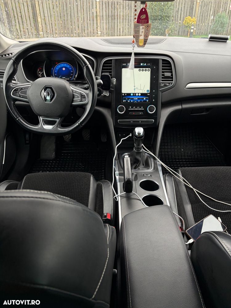 Renault Megane ENERGY dCi 110 Start & Stop Bose Edition - 3