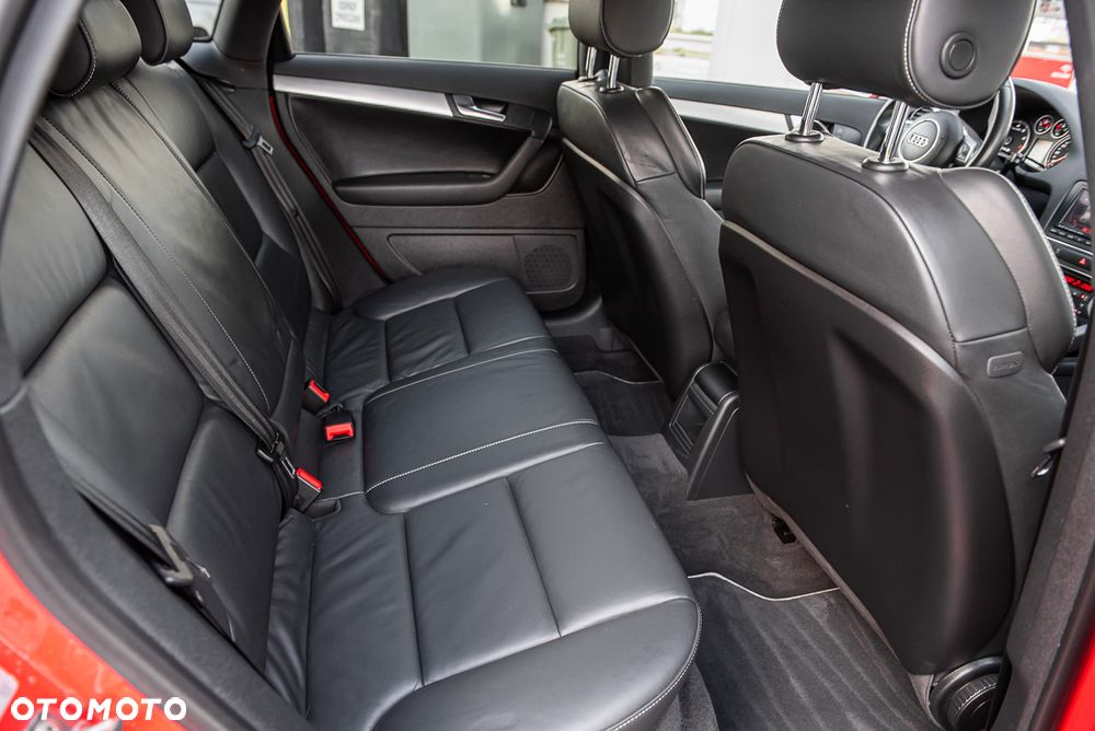 Audi RS3 Sportback S tronic - 28