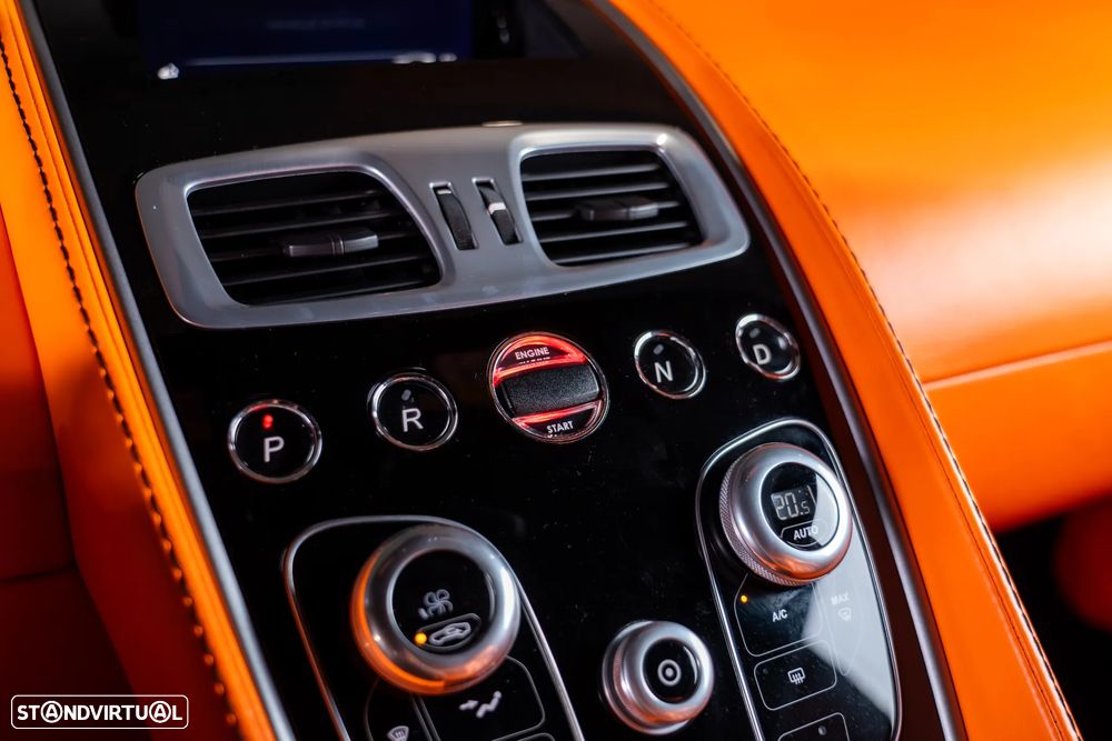 Aston Martin Vanquish 5.9 V12 - 25