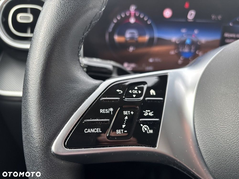 Mercedes-Benz GLC - 27