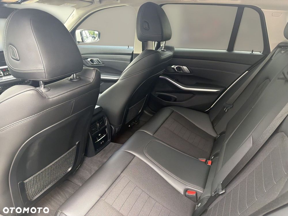 BMW Seria 3 - 13