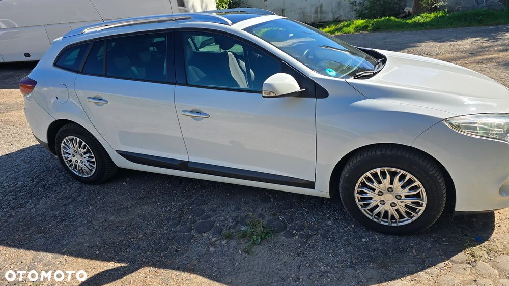 Renault Megane 2010 photo 4