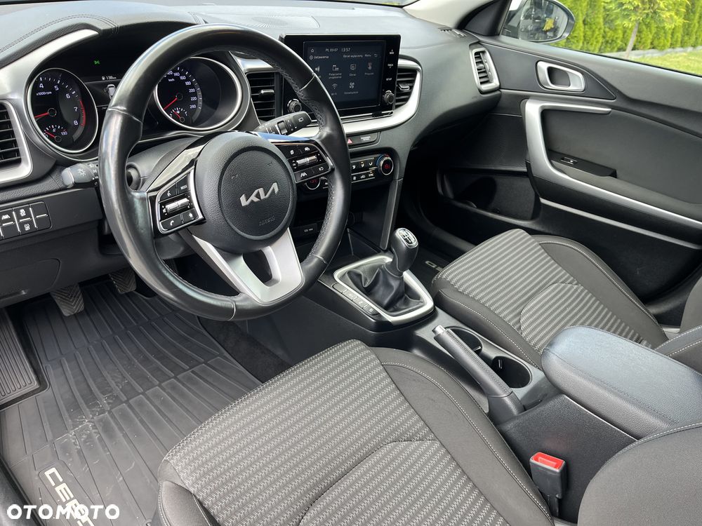 Kia Ceed 1.5 T-GDI M - 3