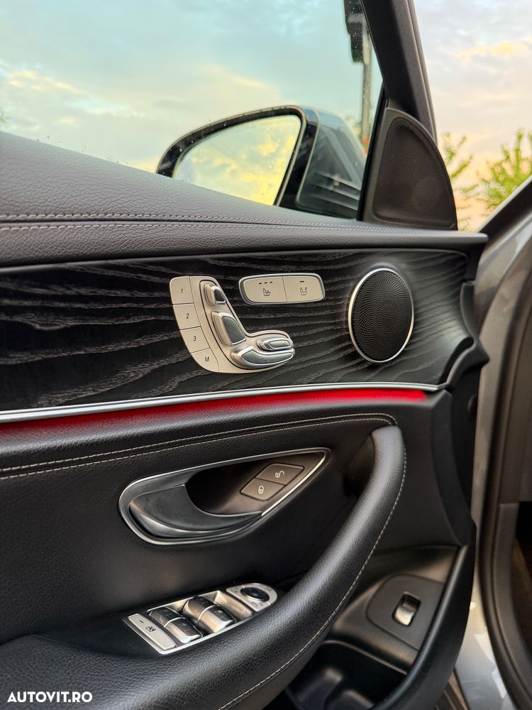 Mercedes-Benz E - 8