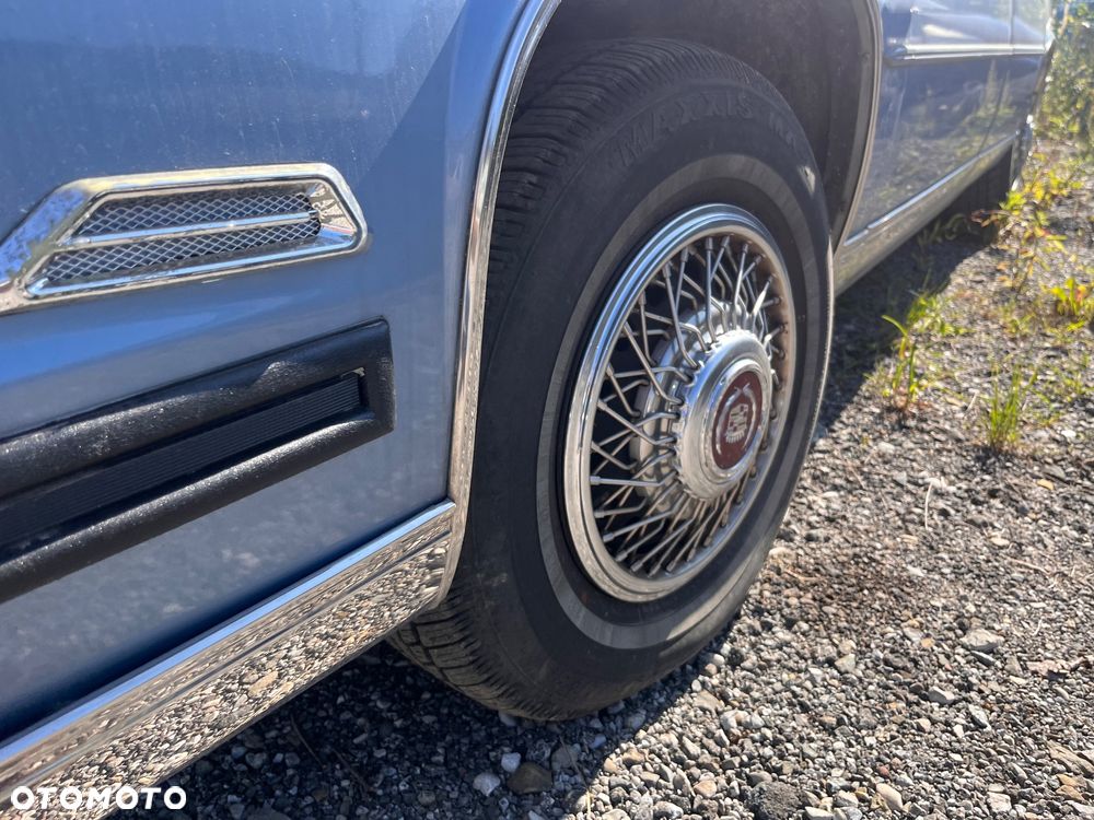 Cadillac Deville - 15