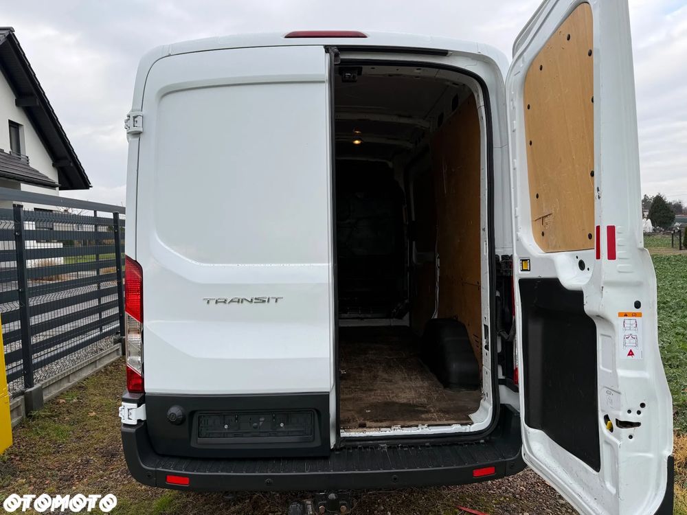 Ford Transit - 13
