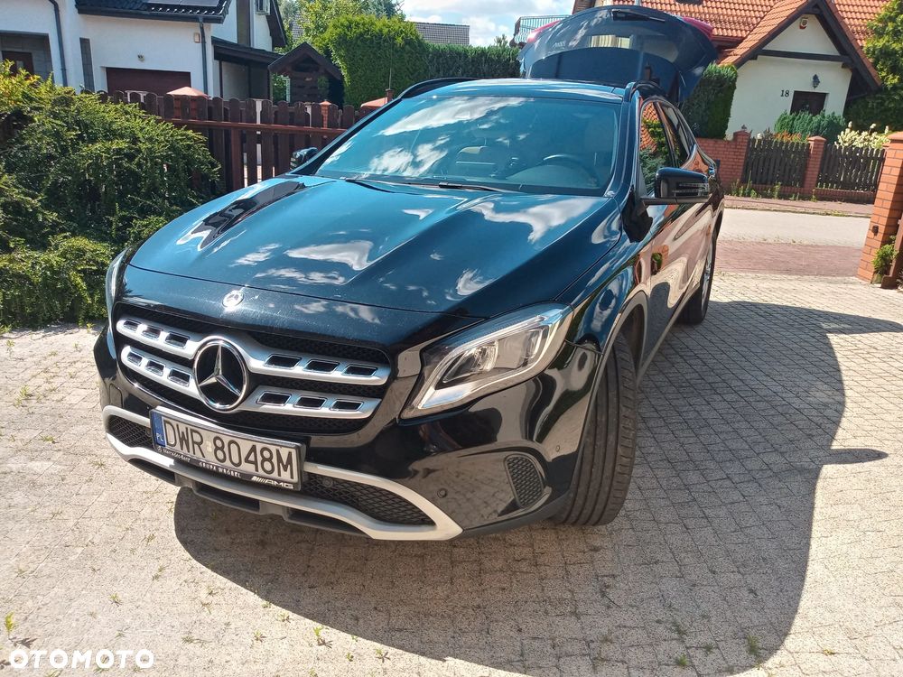 Mercedes-Benz GLA 220 4-Matic - 1
