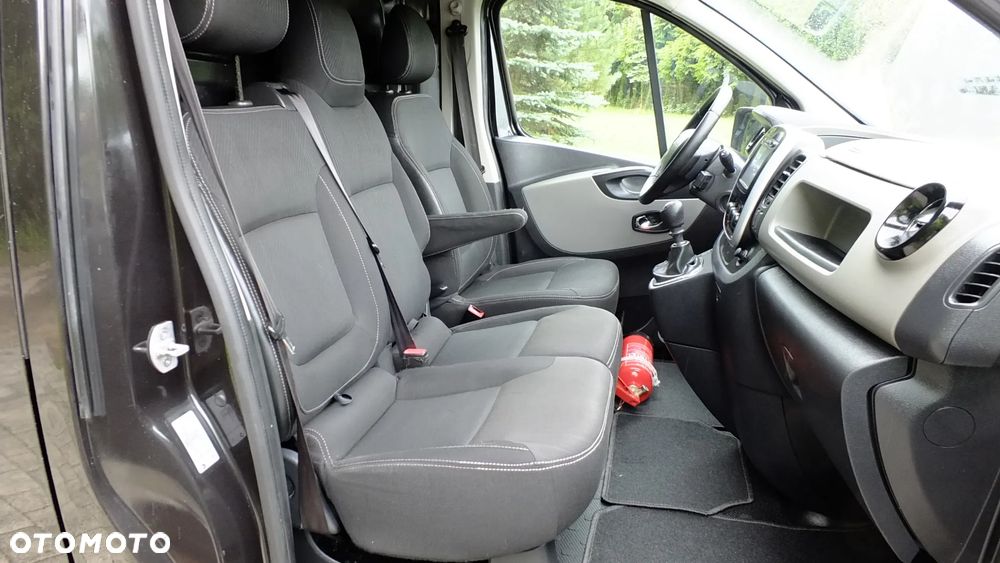 Renault Trafic - 16