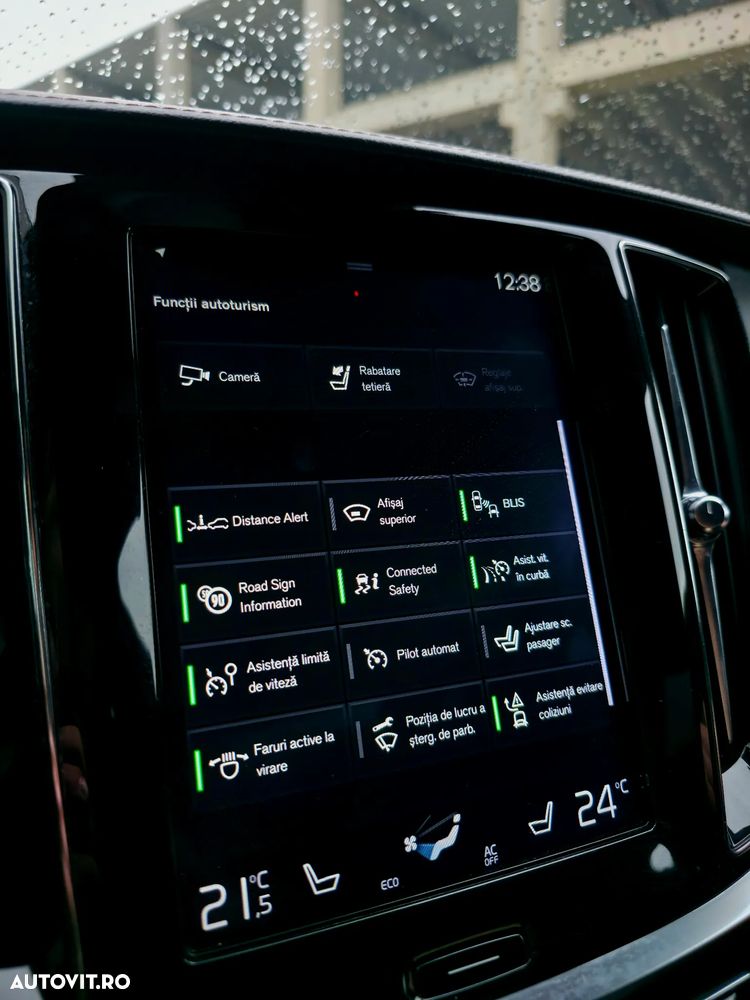 Volvo S60 T8 Recharge AWD Polestar Engineered - 25