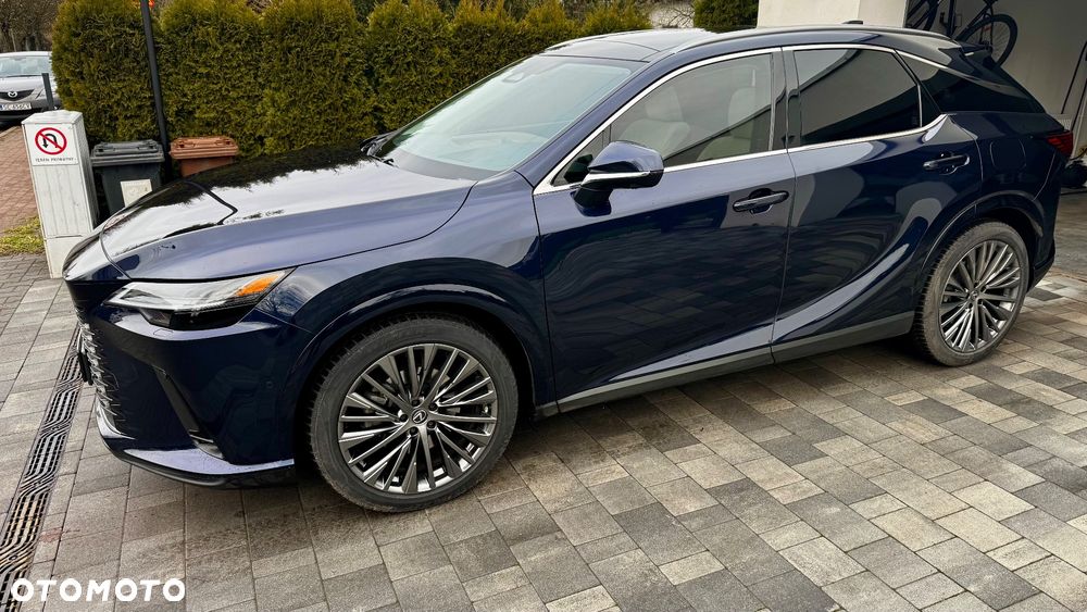 Lexus RX 450h+ Omotenashi - 1