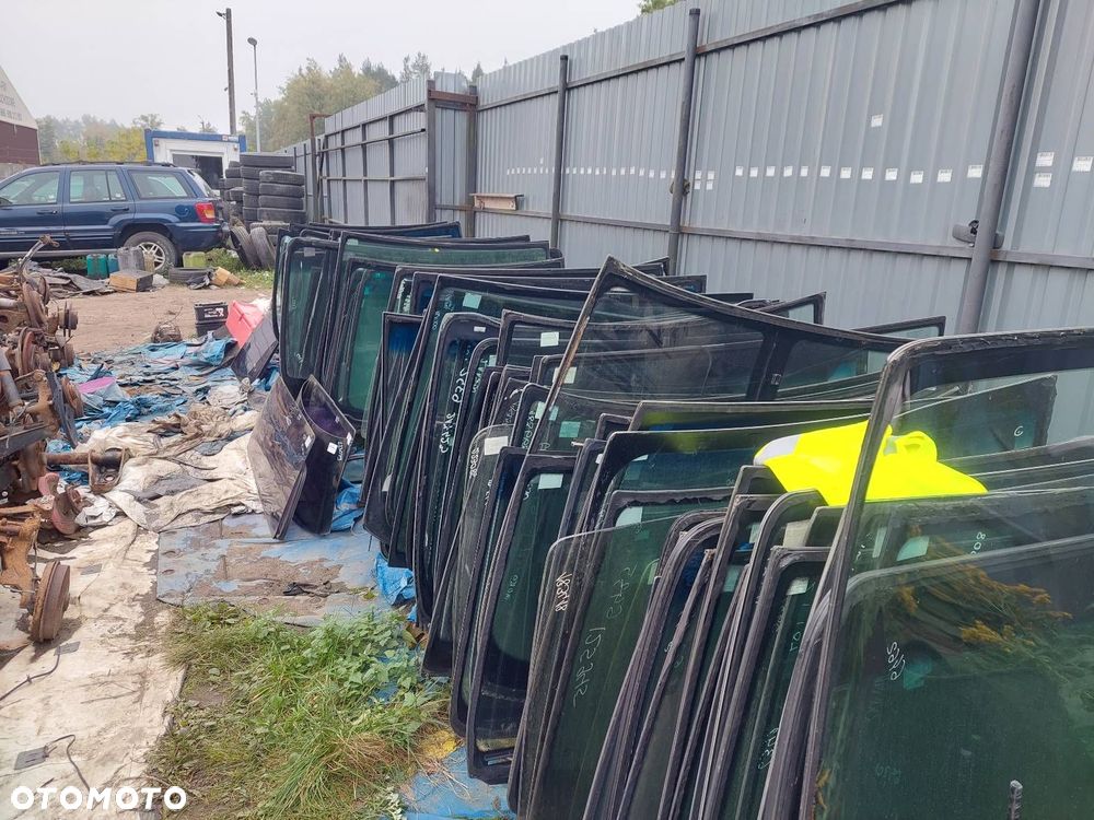 SZYBA CZOŁOWA PRZEDNIA VOLKSWAGEN GOLF III MAZOWSZE - 3