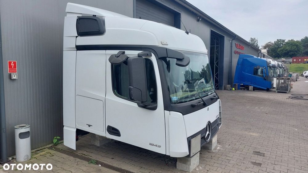 MERCEDES ACTROS MP4 SPOILERY KOMPLET KABINA STREAM SPACE - 7