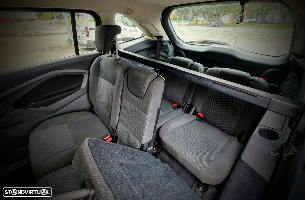 Ford Grand C-Max 1.6 TDCi Titanium Edition S/S - 10