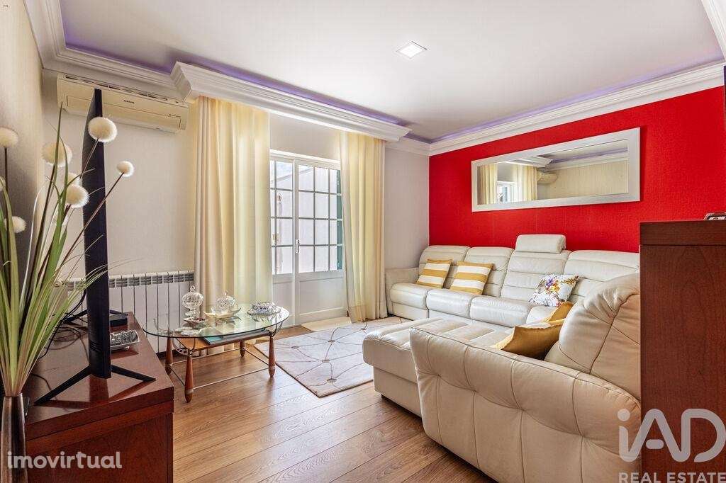 Casa / Villa T4 em Rio Maior de 264,00 m2 - Grande imagem: 2/30