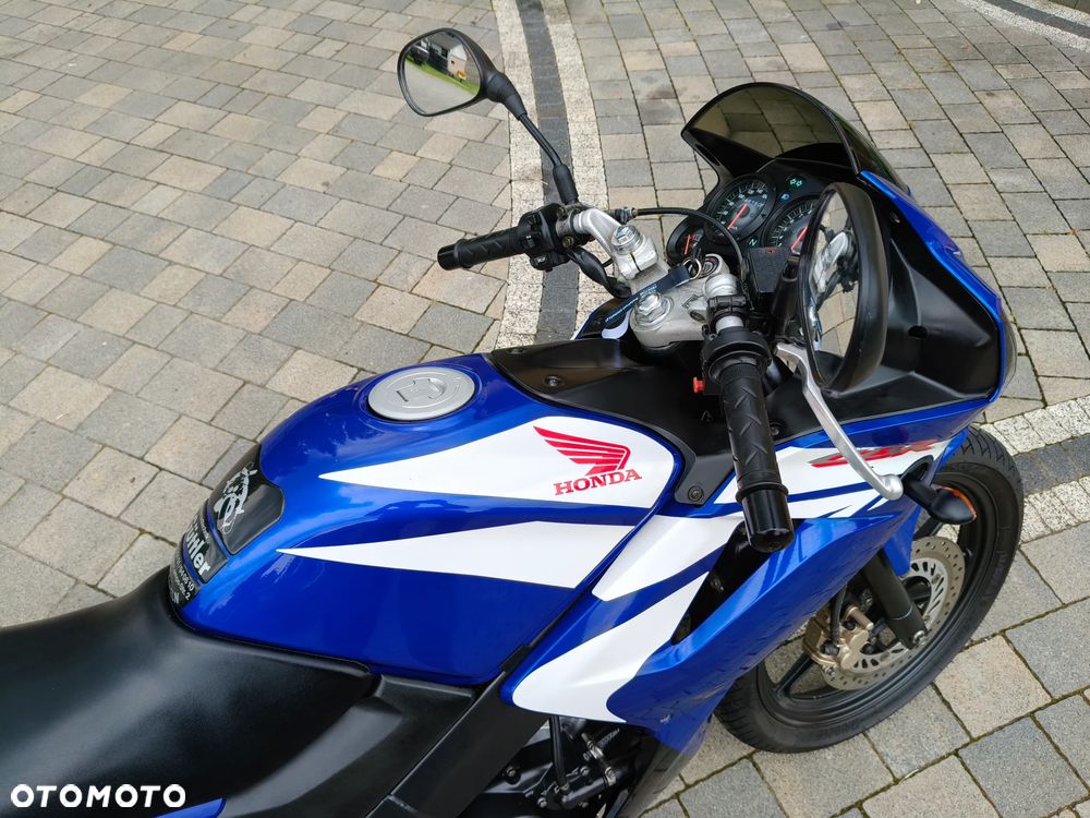 Honda CBR - 7