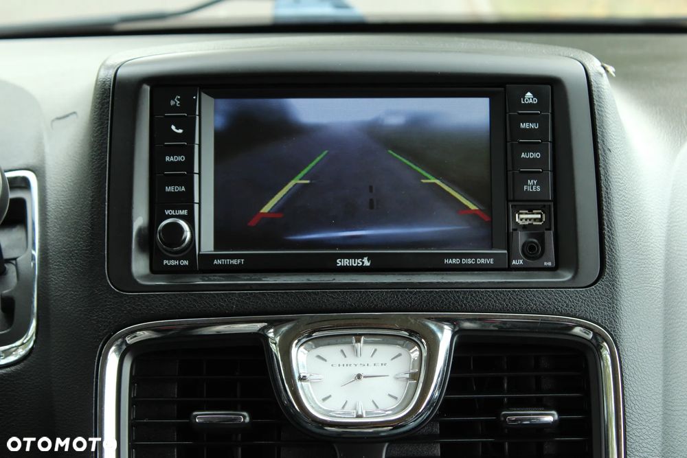 Chrysler Town & Country 3.6 Touring - 21