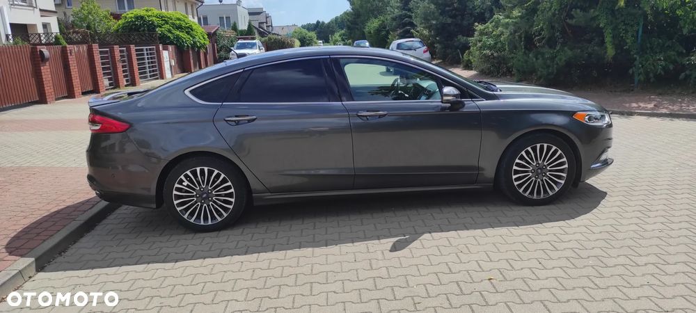 Ford Fusion 2.0 EcoBoost Titanium - 4