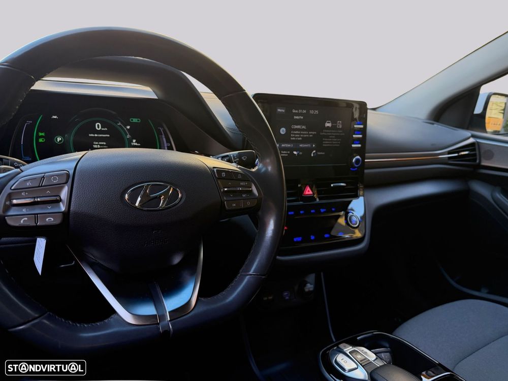 Hyundai Ioniq - 17