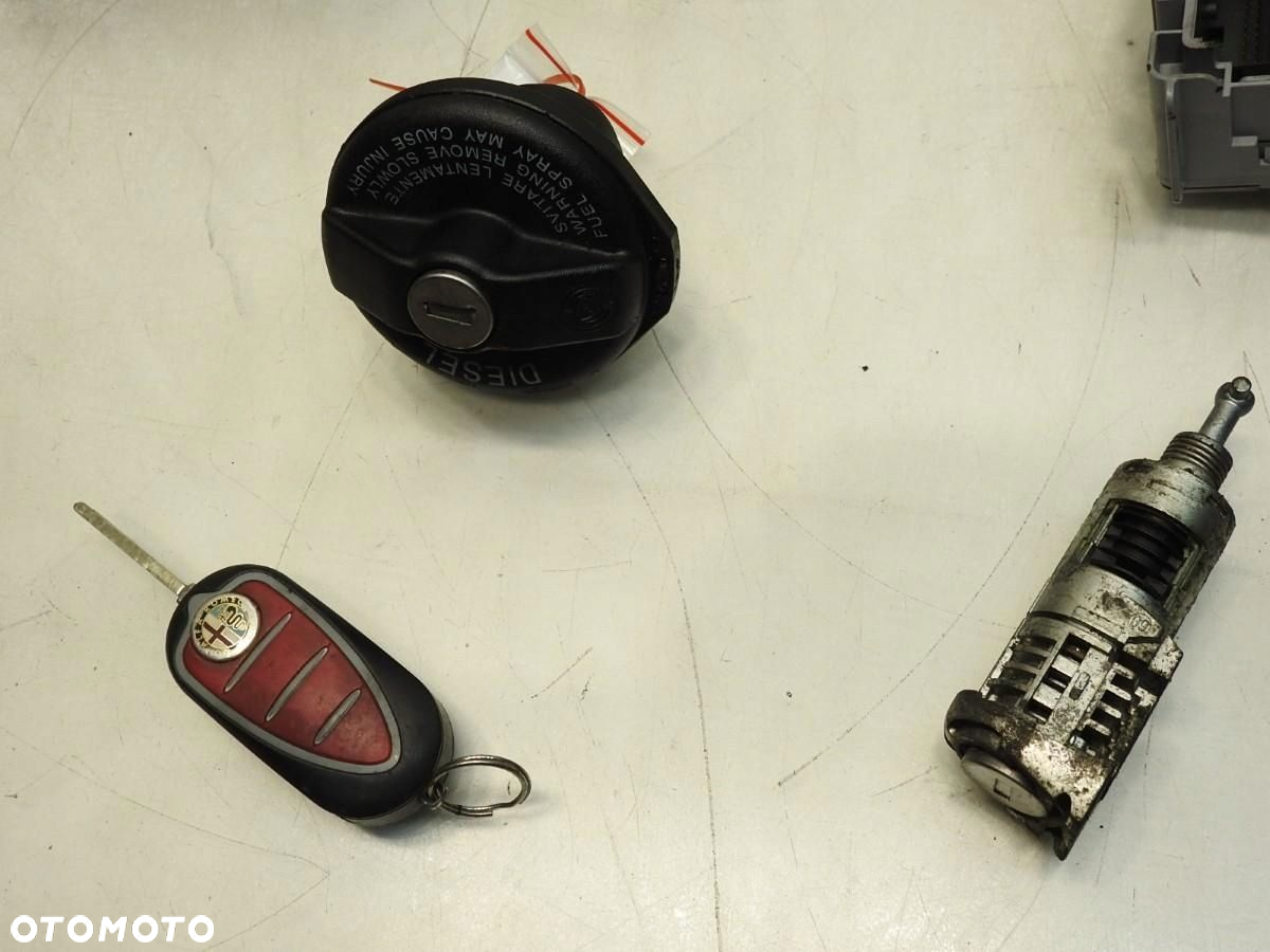 ZESTAW IMMO STARTOWY ALFA ROMEO MITO 1.6 JTDM 0281015573 00505167040 - 6