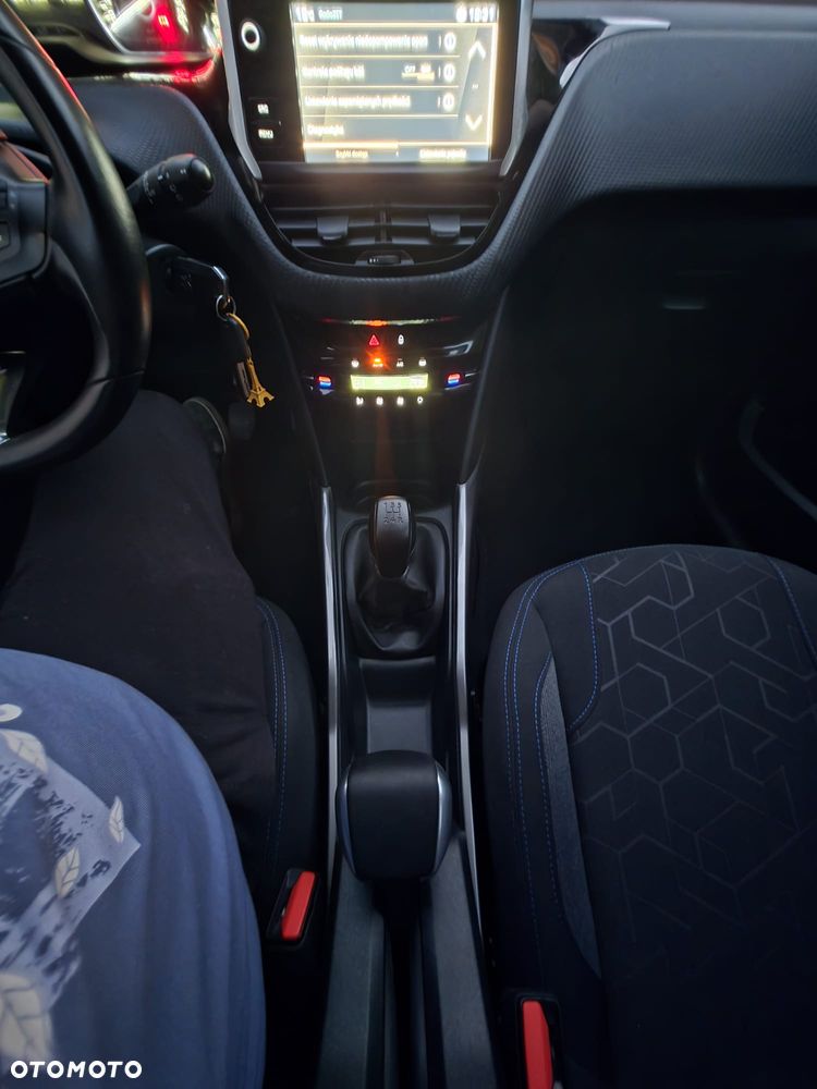 Peugeot 2008 PureTech 82 Style - 20