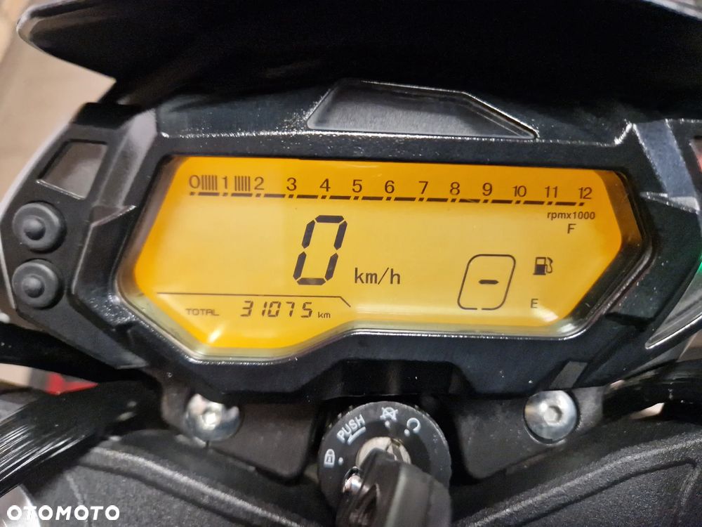 Benelli BN 125 - 27