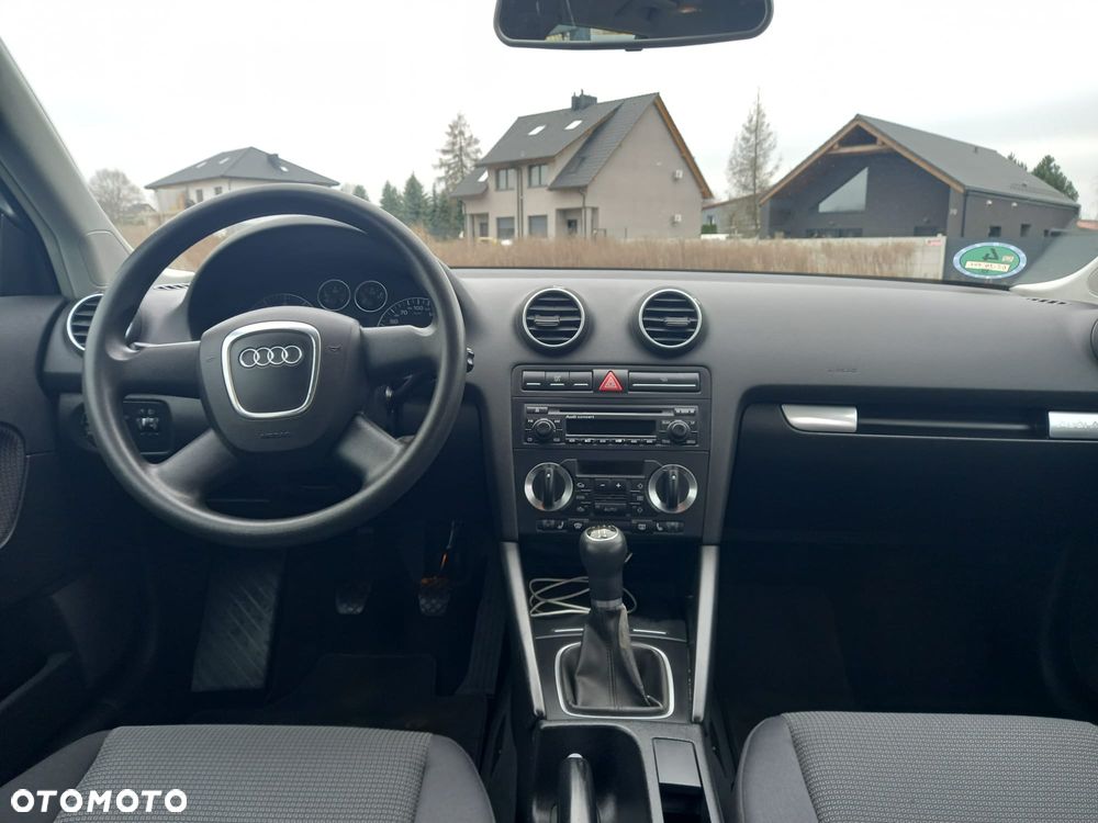 Audi A3 Sportback 1.6 Attraction - 8