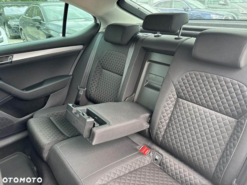 Skoda Superb 2.0 TSI Ambition DSG - 30