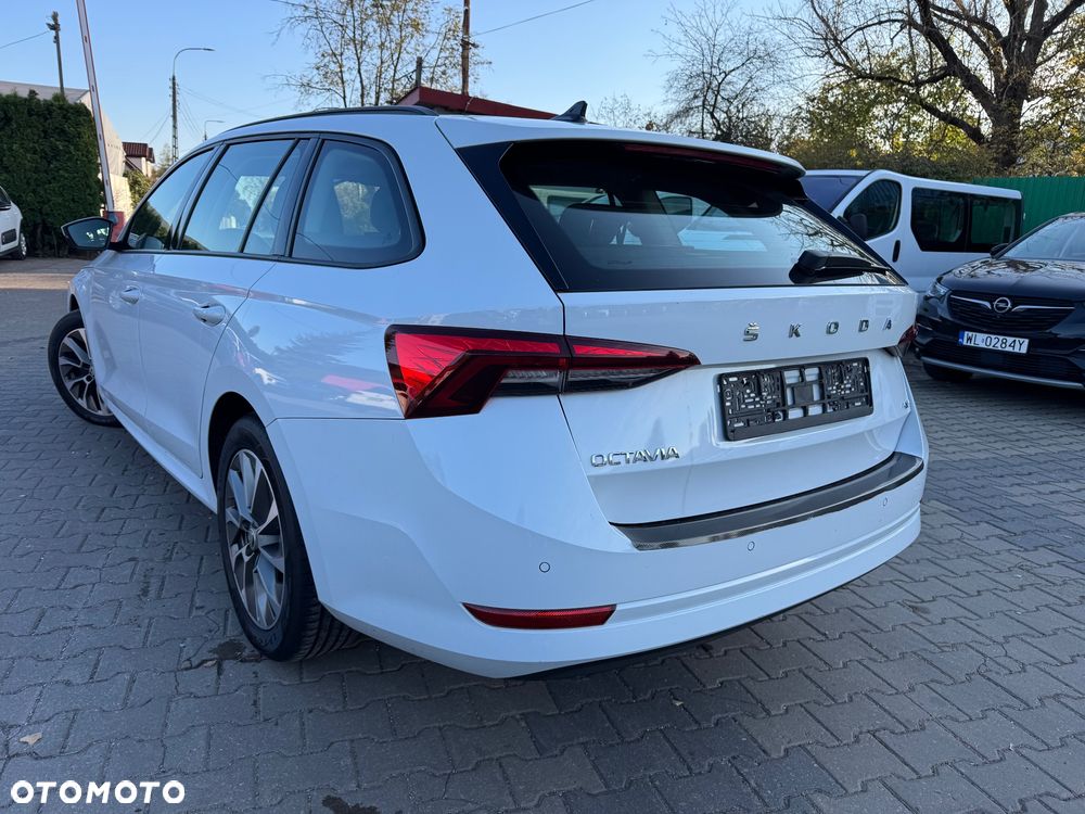 Skoda Octavia 2.0 TDI DSG 4x4 Style - 3