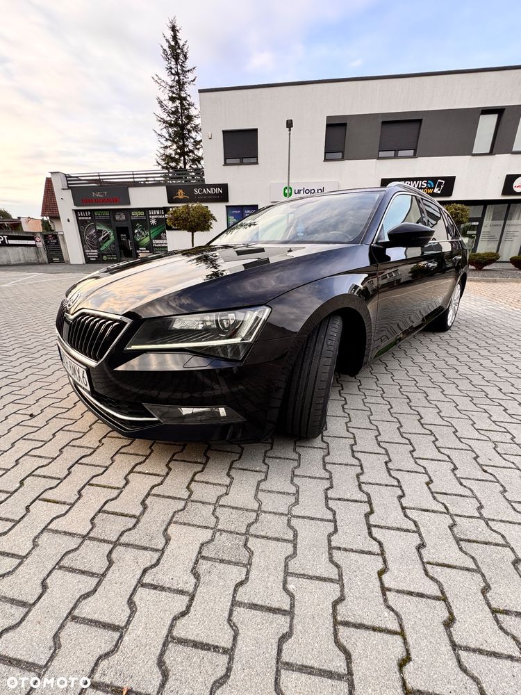Skoda Superb 2.0 TDI L&K DSG - 2