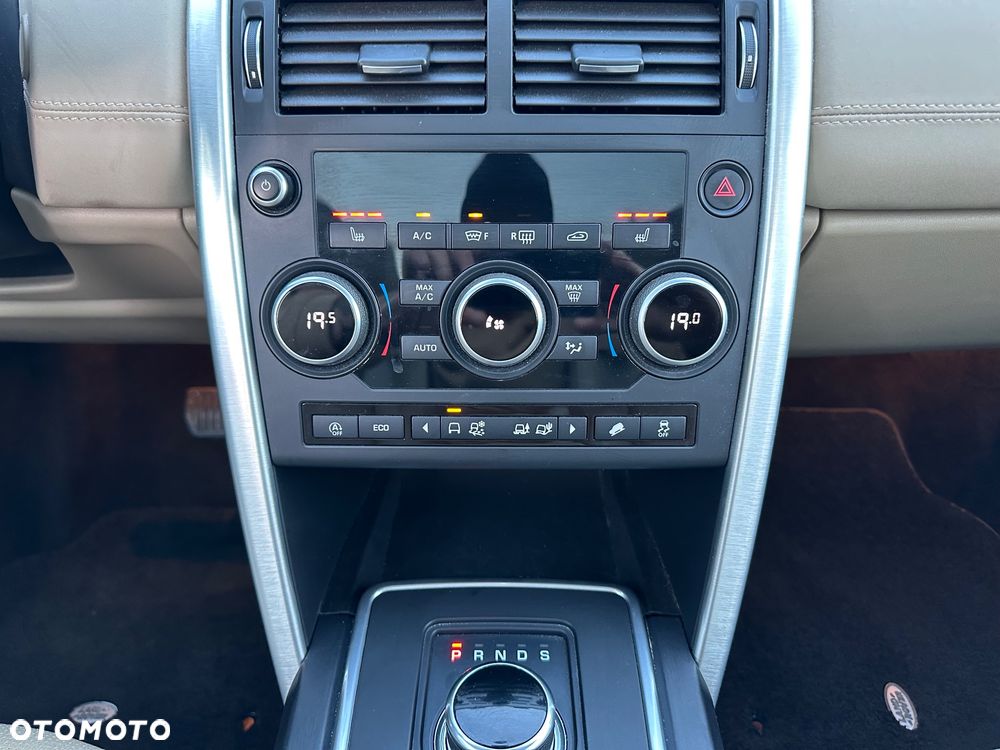 Land Rover Discovery Sport - 18