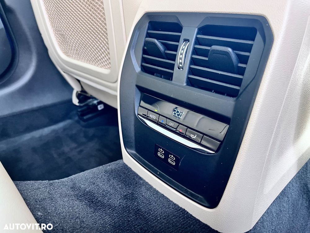 BMW Seria 3 330e Aut. Luxury Line - 14