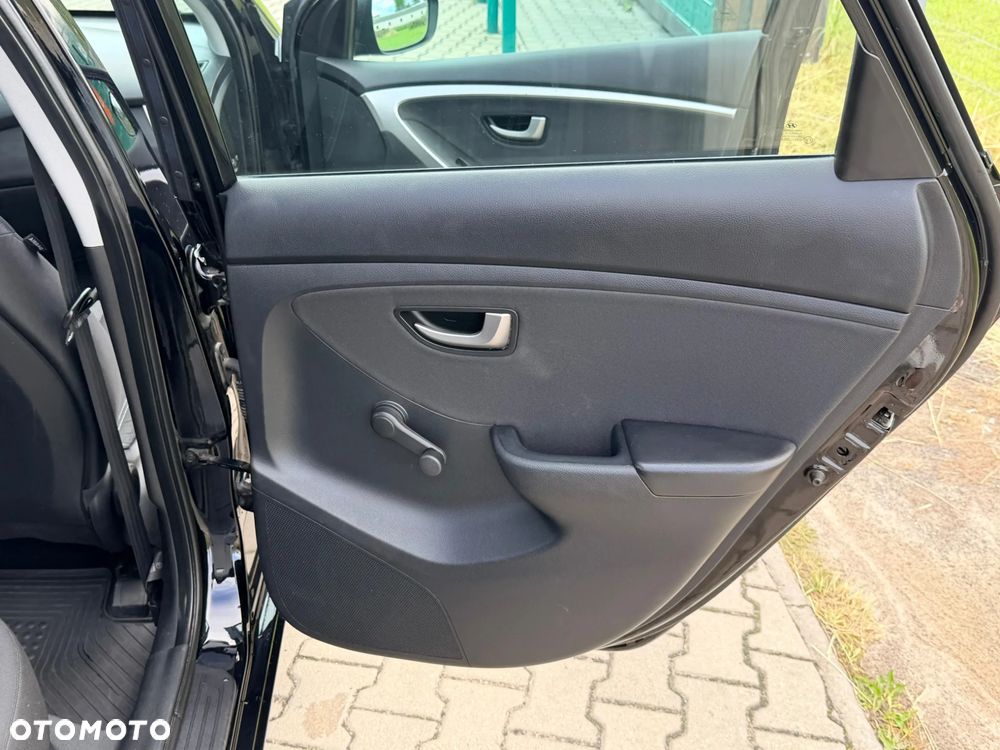 Hyundai i30 1.6 CRDi Comfort - 16