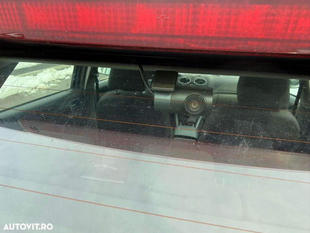 Ford Focus 1.8 TDCI Trend - 11