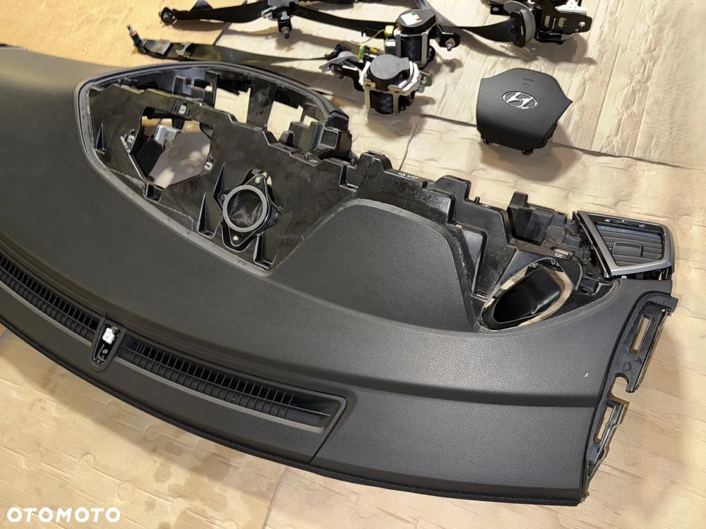 Deska rozdzielcza konsola Hyundai Tucson III 2015-2020 - 4