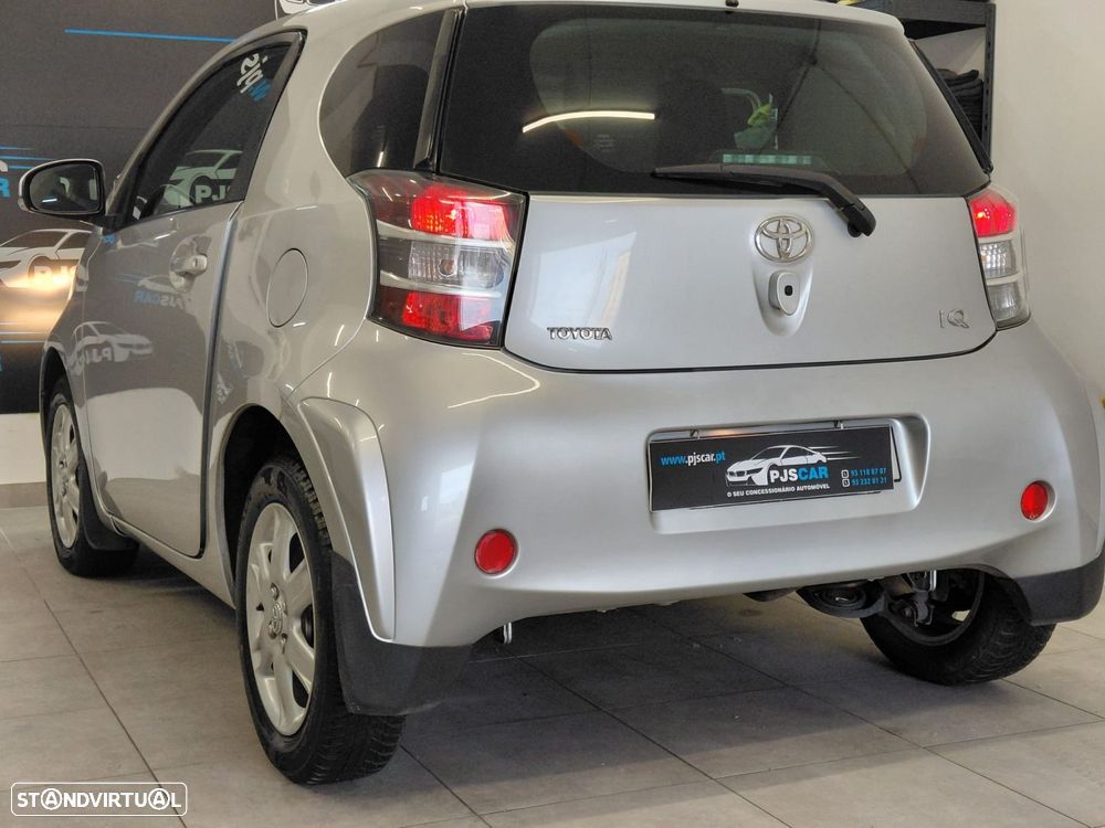 Toyota iQ 1.0 VVT-i - 4