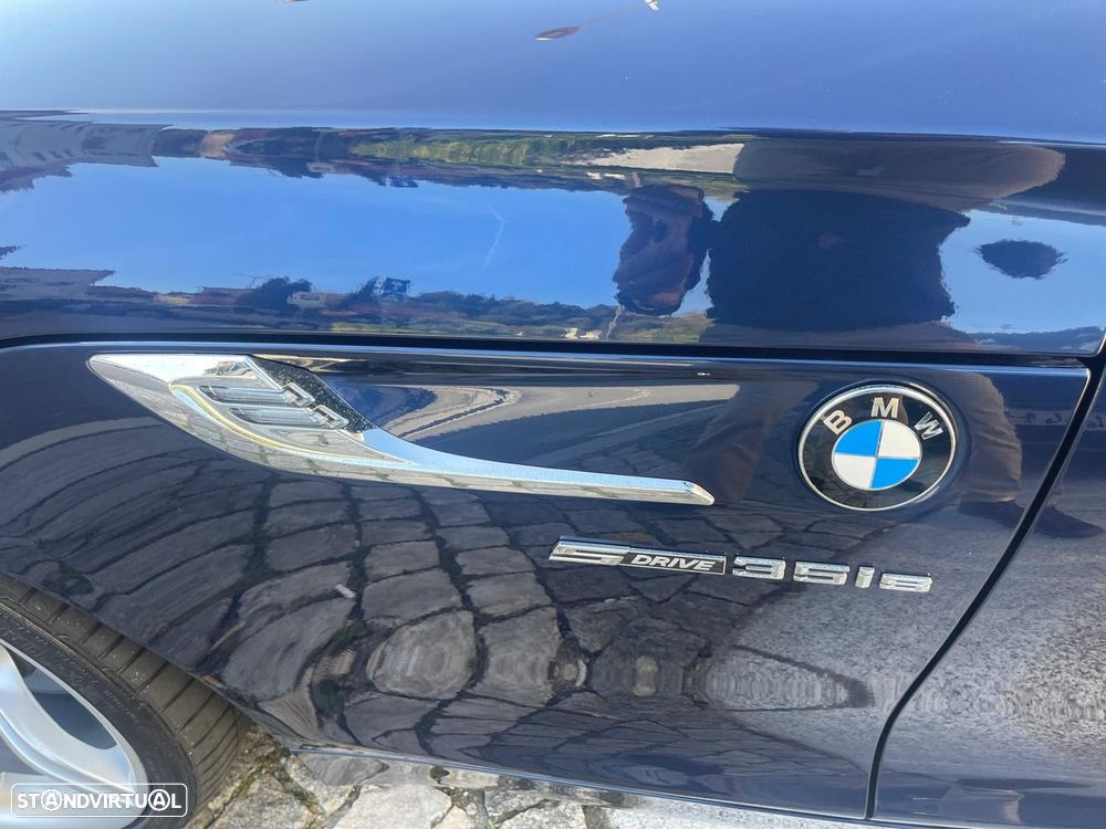 BMW Z4 35 is Auto - 18