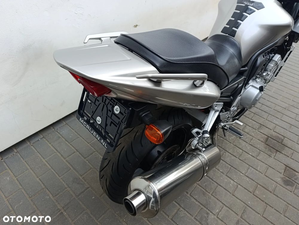 Yamaha FZS - 23