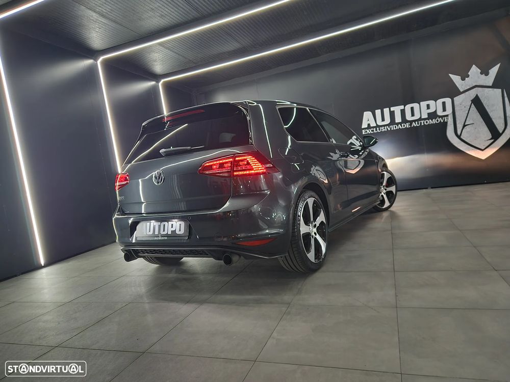 VW Golf 2.0 TSi GTi DSG - 21