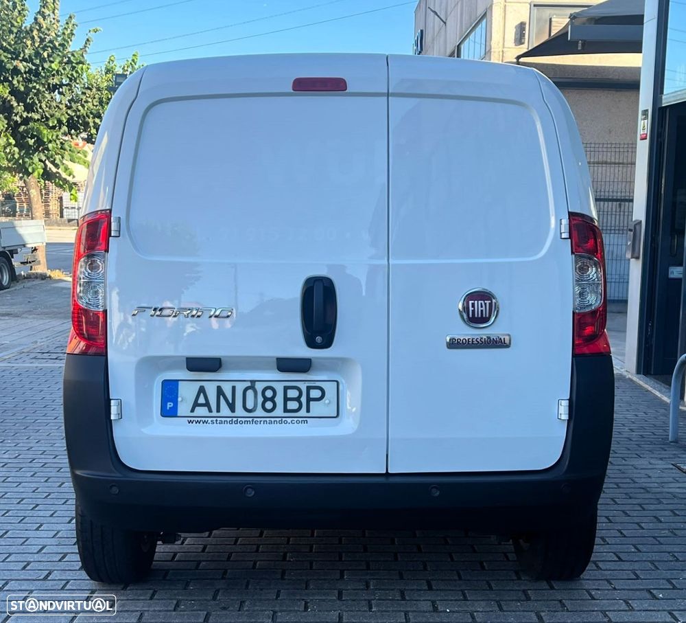 Fiat Fiorino 1.3 M-jet Adventure com 1GD - 27