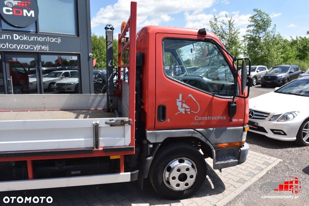 Mitsubishi Canter - 12