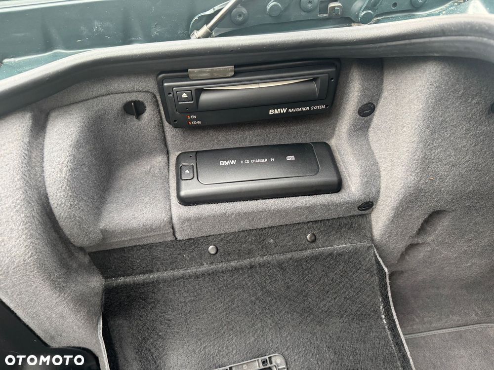 BMW Seria 7 750iL - 36