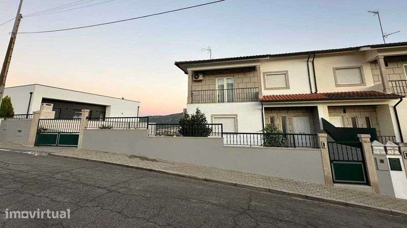 Vendo Vivenda Geminada com Vista Panorâmica – Chaves - Grande imagem: 5/11