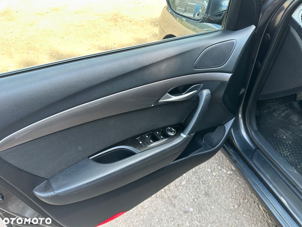Hyundai i40 Kombi blue 1.6 Family - 9