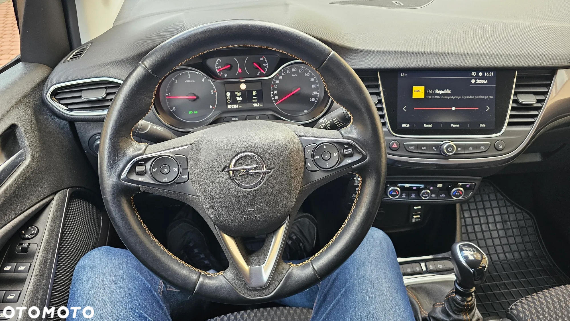 Opel Crossland X - 33