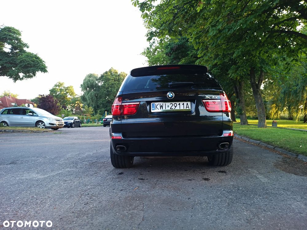 BMW X5 xDrive48i - 8