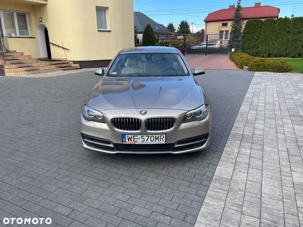 BMW Seria 5 525d xDrive - 7