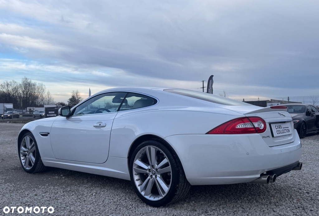Jaguar XK - 6