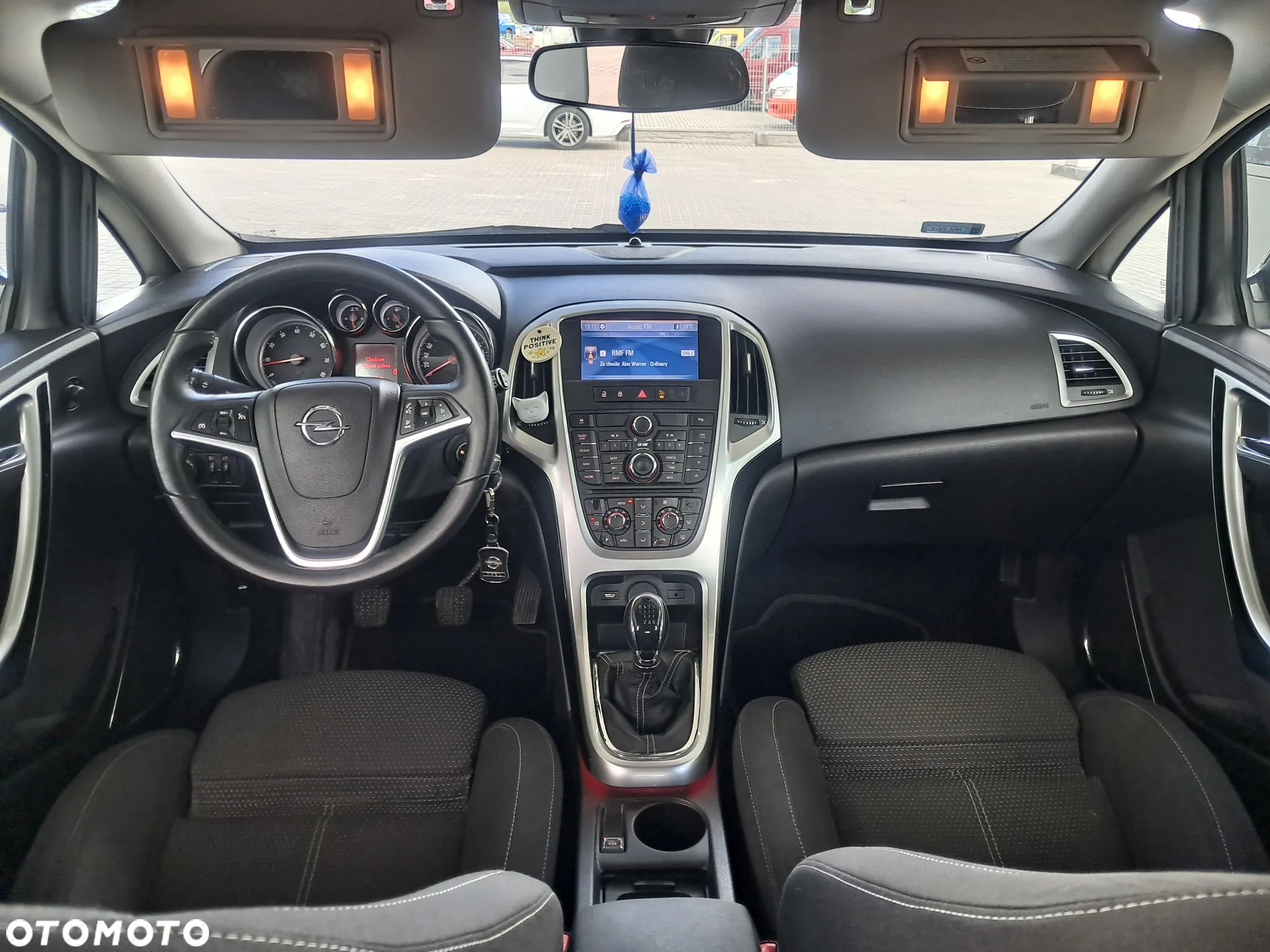Opel Astra IV 1.4 T Cosmo - 21