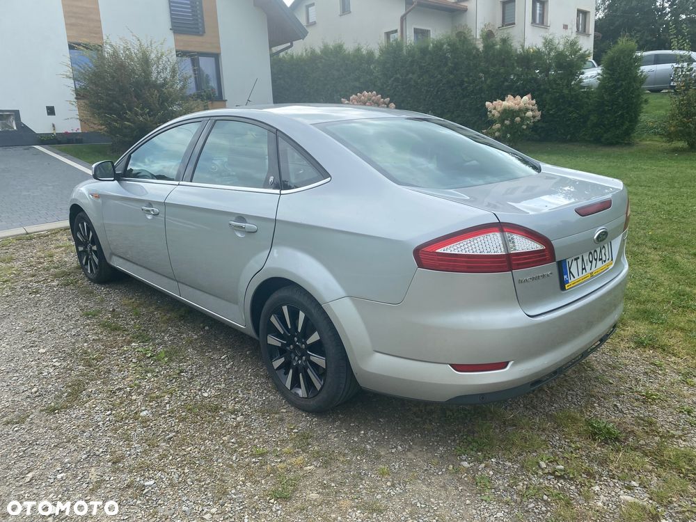 Ford Mondeo 2.0 TDCi Ghia - 4