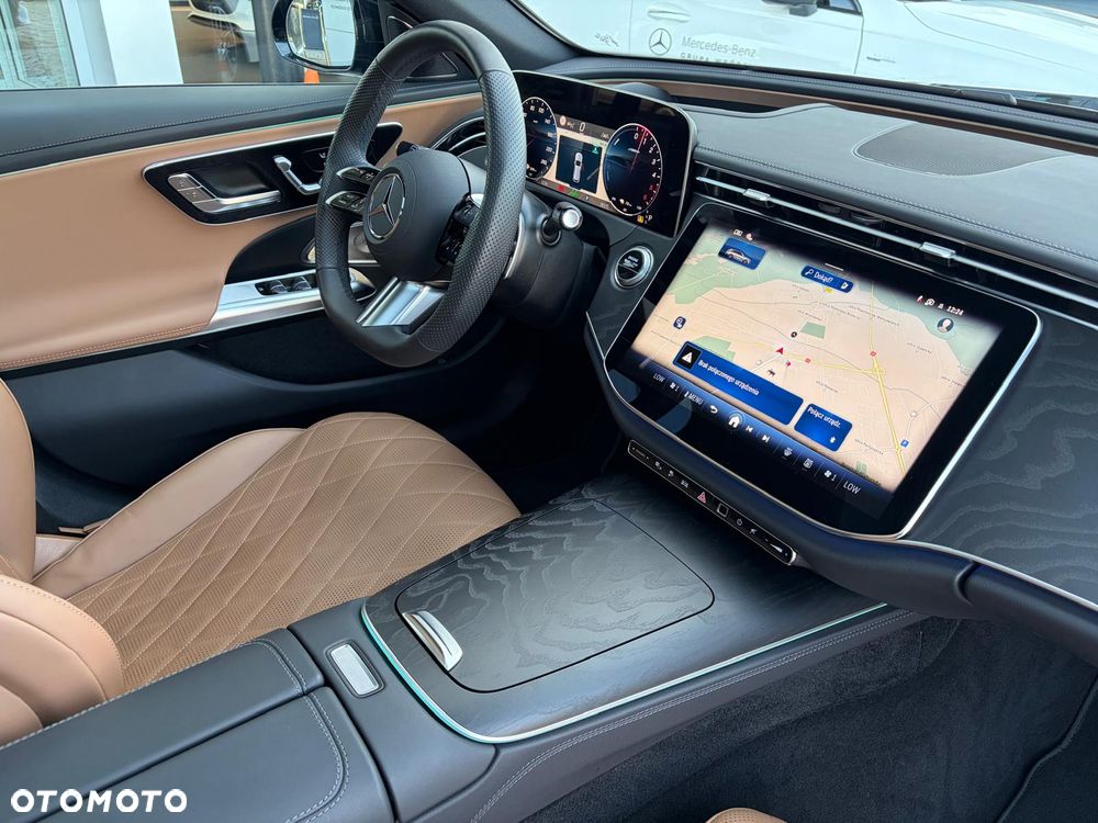 Mercedes-Benz Klasa E 300 de PHEV 4-Matic AMG 9G-Tronic - 26